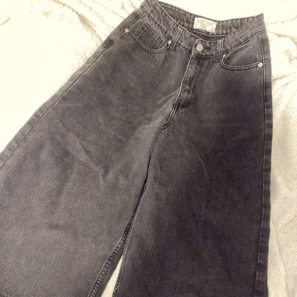 BLACK DENIM JEANS